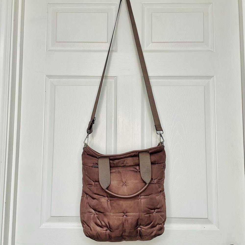 Laundry Shelli Segal Taupe Quilted Puffer Crossbody Purse